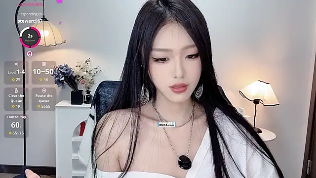 IAIA_iris 即時 XXX 聊天