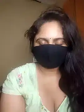 Sravvi499 Chat XXX live