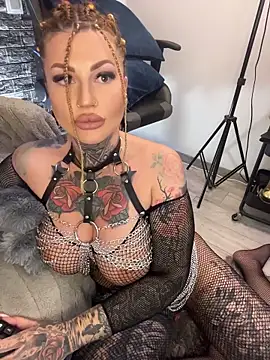 krysstal003 লাইভ XXX চ্যাট