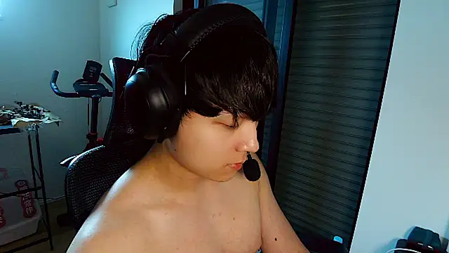 Tkcqcc Chat XXX in diretta