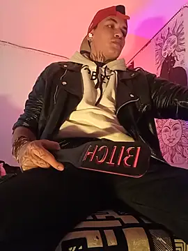 Czat XXX na żywo – AlecBanne_