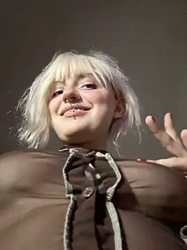 KimiSakura's Live XXX Chat