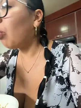 Iam-sophia27 Chat XXX in diretta