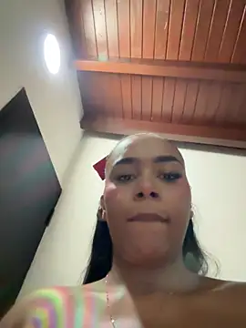 YariRose XXX чат на живо