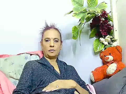 צ'אט XXX בשידור חי של Hot_queen58