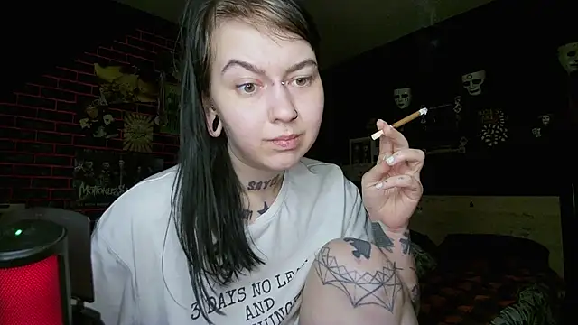 Chat +18 de MoorderxDoll ao vivo