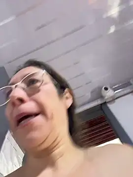 XXX chat uživo modela kaylaMinov_
