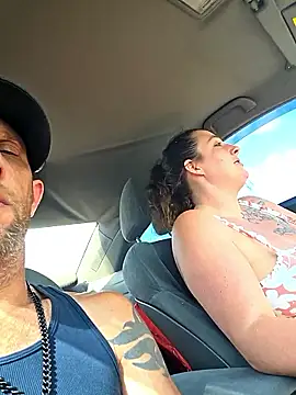 thespontaneouscouple42069's Webcam Show