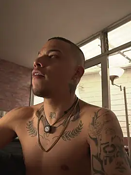 Chat XXX ao vivo de AlphaMasterXxx