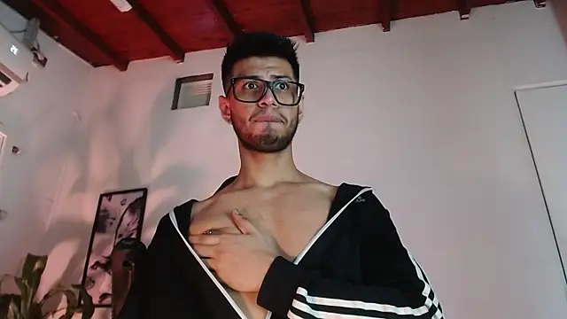 XXX chat uživo modela Colby_brown03