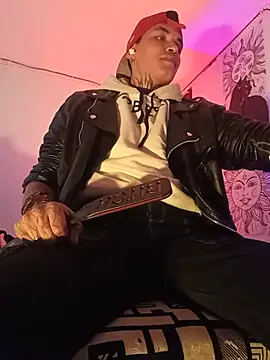 AlecBanne_ 在線直播表演