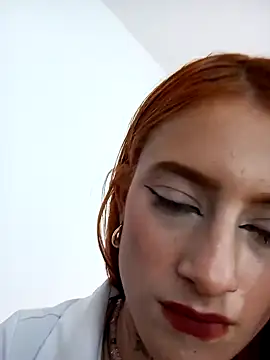 EliMonroe's Live XXX Chat