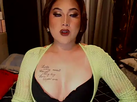 YourMistressAggy: вебкам-шоу