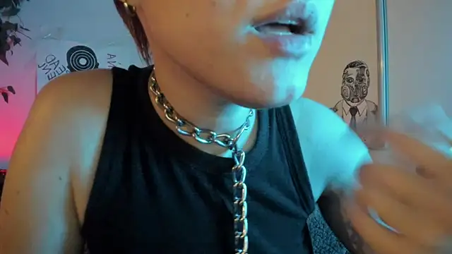 cos_operatorn Live XXX chat