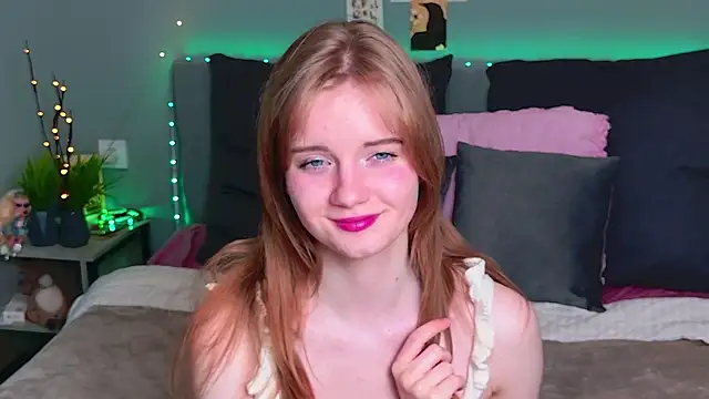 ElfieWhiten Live XXX chat