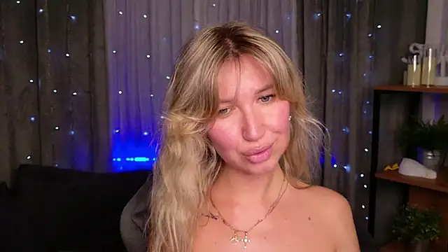 MilaBottn Live XXX chat