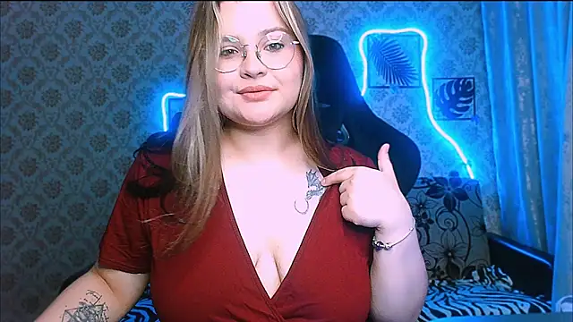 InLoveWithLife26n Live XXX chat
