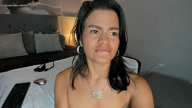Marilyn_Mulatan Live XXX chat