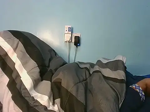 Chatroom XXX en direct de Eminent_Ride