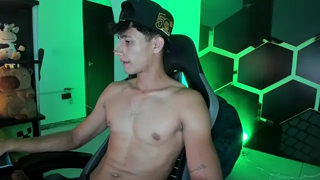 MaxiimoRomano_ live XXX chat