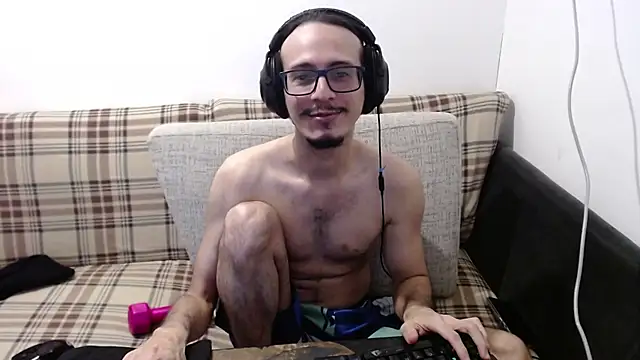 cholitohermoso Chat XXX in diretta
