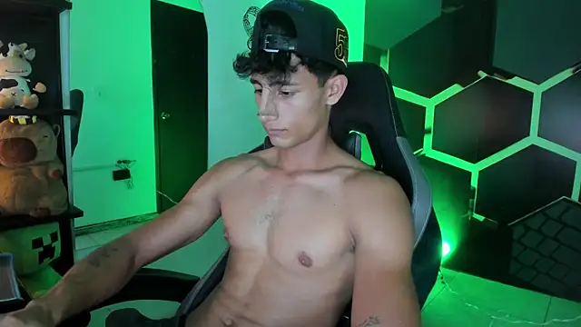 MaxiimoRomano_ webcam show