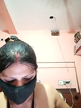 دردشة ZOYA-STRIP الجنسية المباشرة