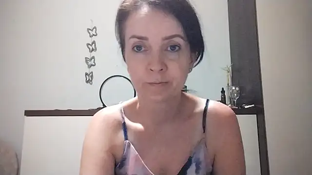 JenniferAlone Chat XXX in diretta