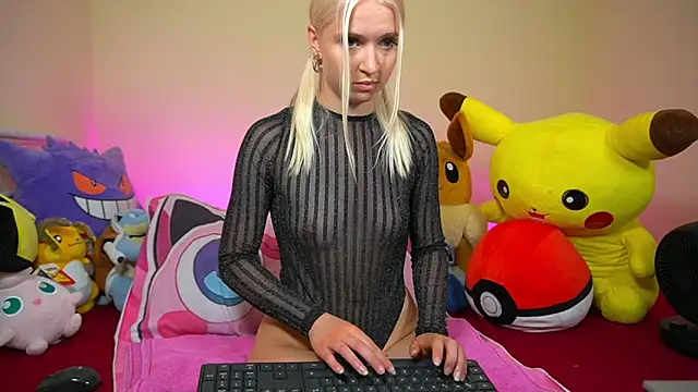LillyOcean Adlı Modelin Canlı XXX Sohbeti