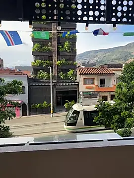 dantedesirexx Adlı Modelin Canlı XXX Sohbeti