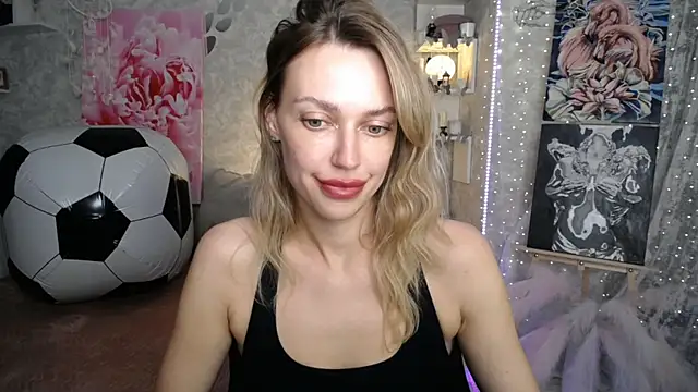 Živý XXX chat NickyAdamidi