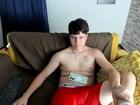 צ'אט XXX בשידור חי של daniel_leon