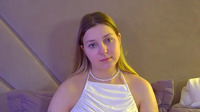 TinnaBurton Chat XXX in diretta