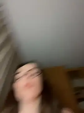 Živý XXX chat MommmyYummy