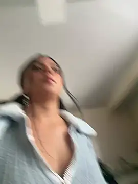 LilacNoirn Live XXX chat