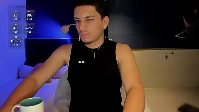 Naxttan Adlı Modelin Canlı XXX Sohbeti