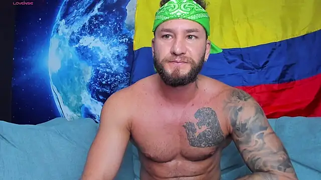 Show de delessandro_world na webcam