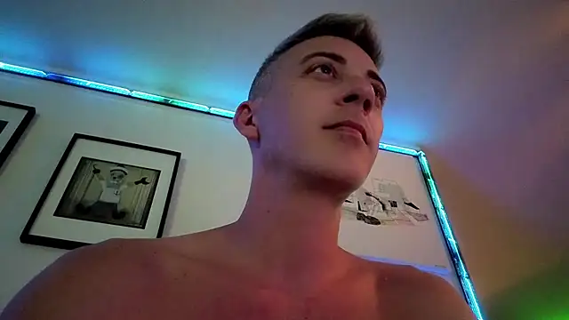 1Hugo1n Webbikameraesitys