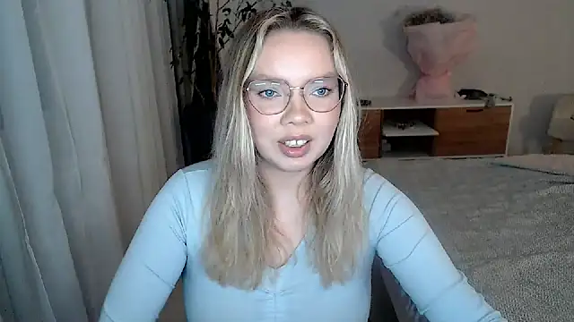 PolinaXXXXXJones Adlı Modelin Canlı XXX Sohbeti