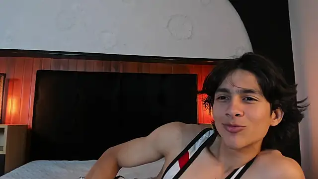 Chatroom XXX en direct de Cheys_Mast