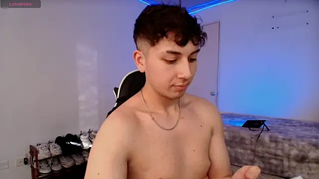 OLIVER_K Live XXX-chat