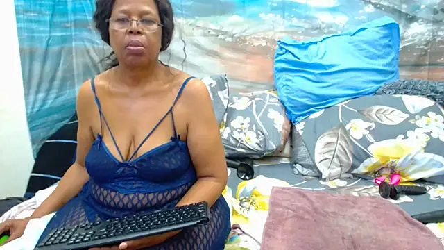 SEXY_MATURExxn Webbikameraesitys