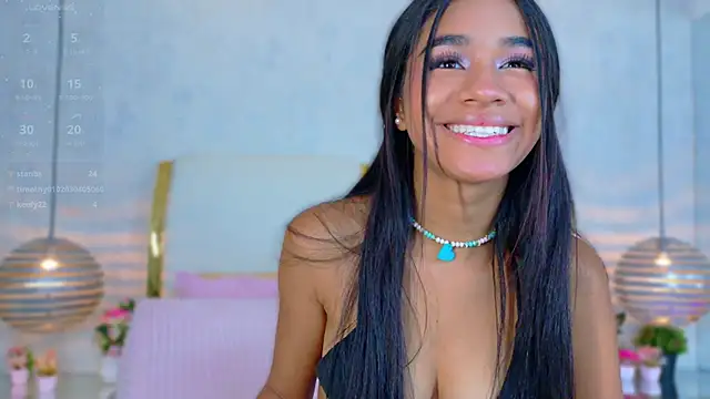 ZaryJonnes' Live XXX Chat