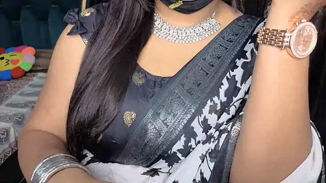 The_Queen_Mollyn Live XXX chat