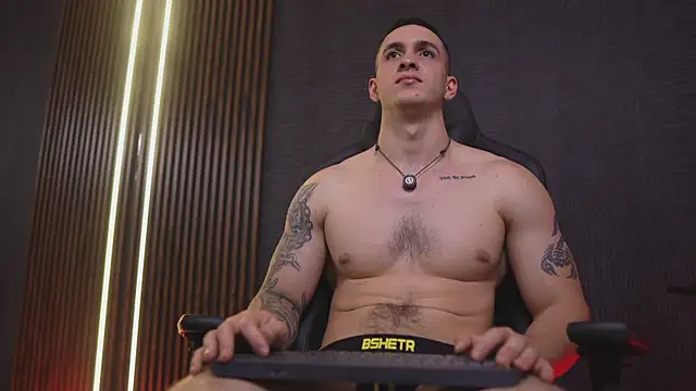 Chatroom XXX en direct de JacksonOlsenn
