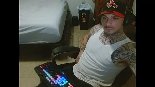 Chat XXX ao vivo de DADDY_KANE8---