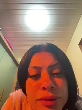 Chat +18 de belababyy ao vivo