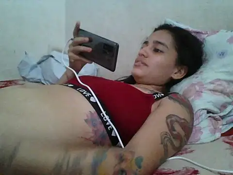 girl_tits' Live XXX Chat