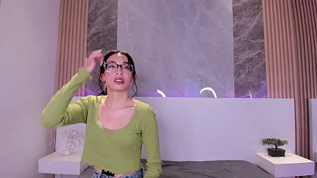 Živý XXX chat EmiliaBell_