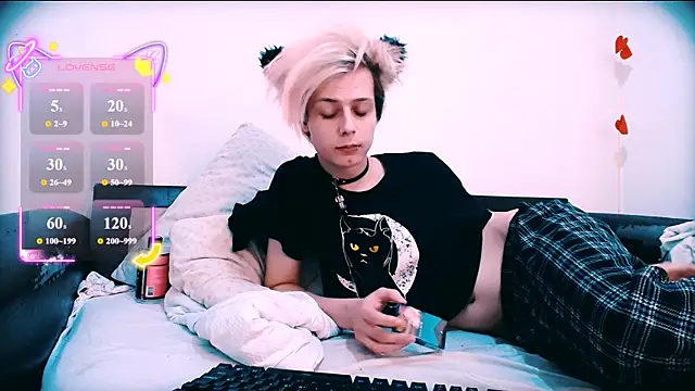Littlepinkcat: онлайн-секс-чат